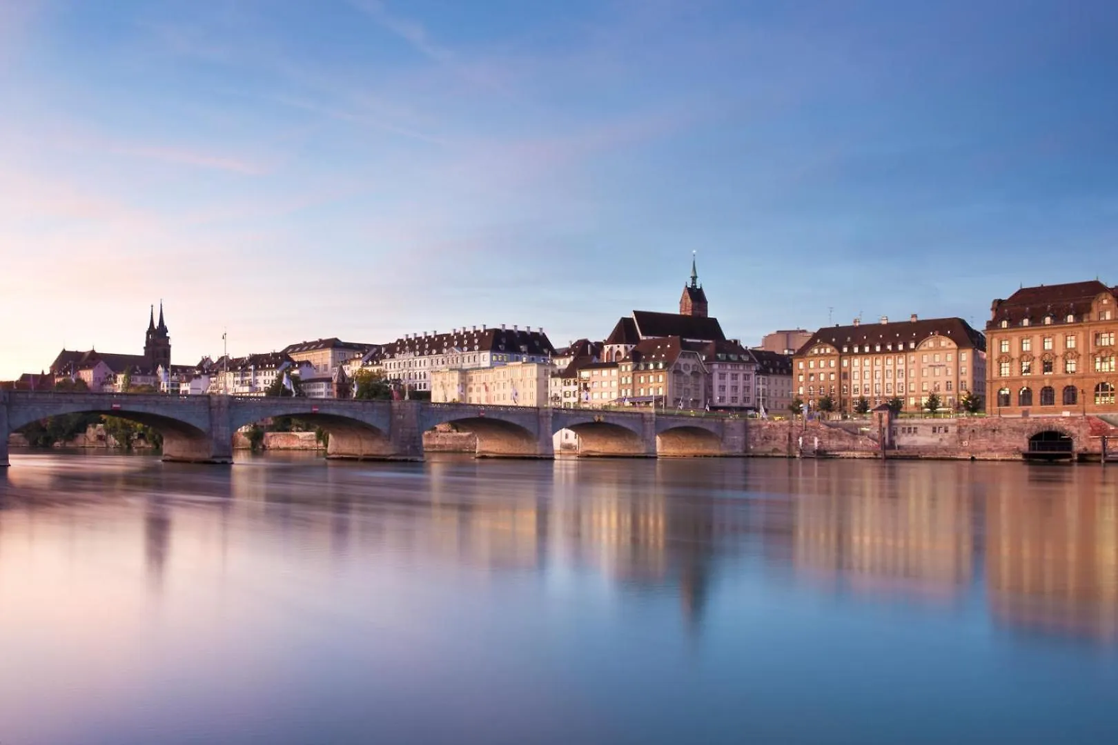 Special Primero Picasso Apartment Basel, Bahnhof Grossbasel 10-Star