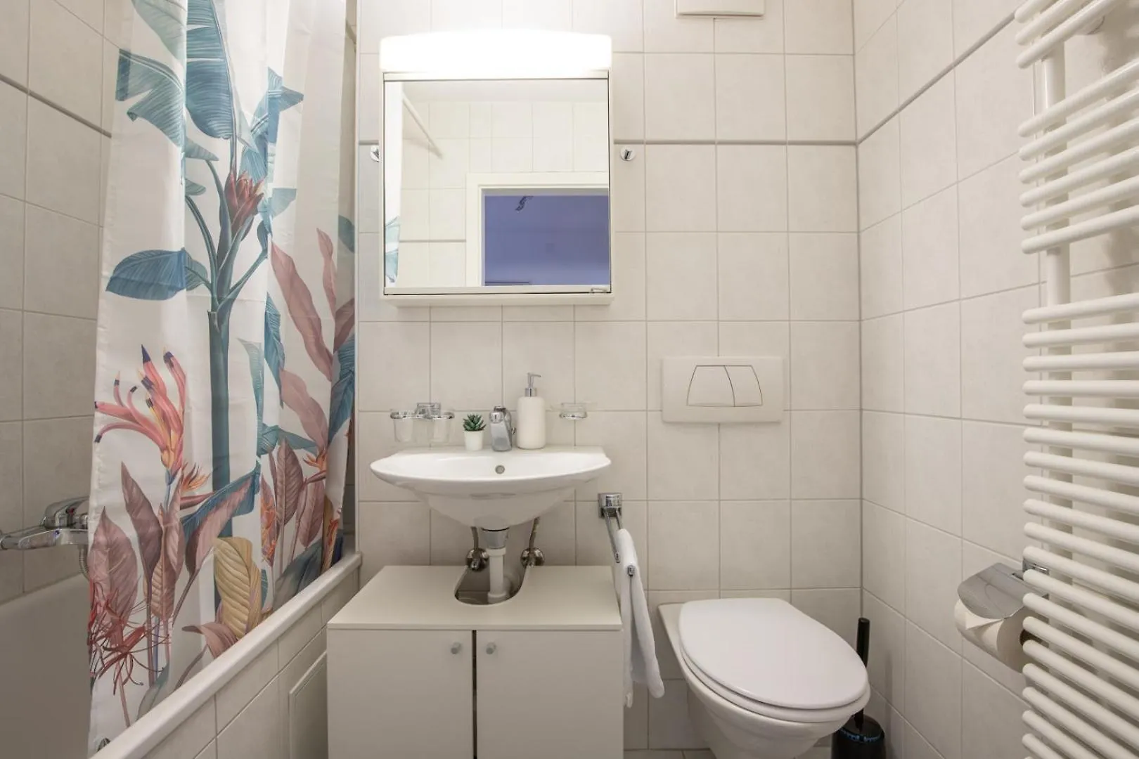 Special Primero Picasso Apartment Basel, Bahnhof Grossbasel 10-Star